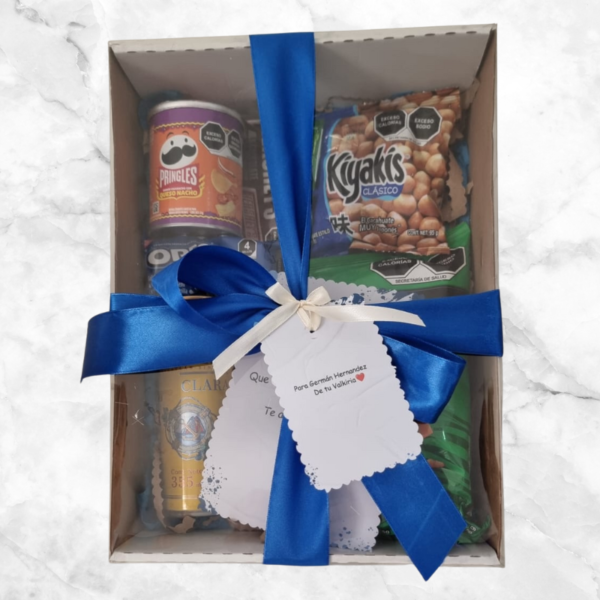 Caja regalo con moño azul